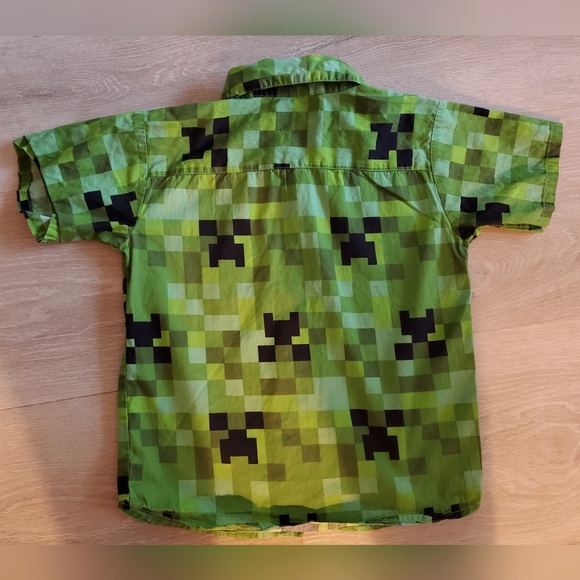 Minecraft Boys' Green Pixel Pattern Shirt - Sz 6 - Picture 3 of 4